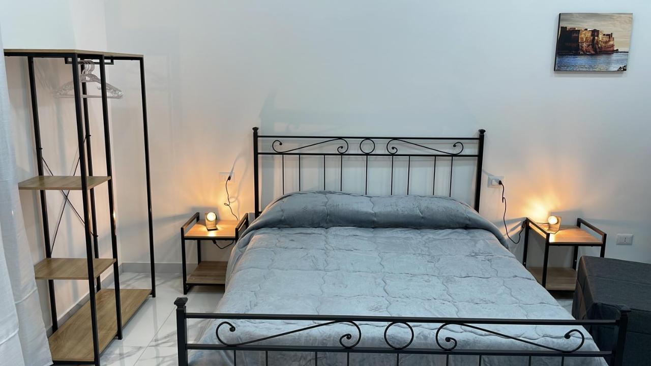 Lumacors House Panzió Nápoly Kültér fotó