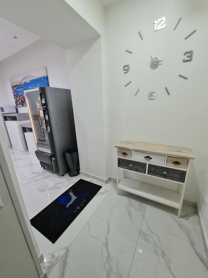 Lumacors House Panzió Nápoly Kültér fotó