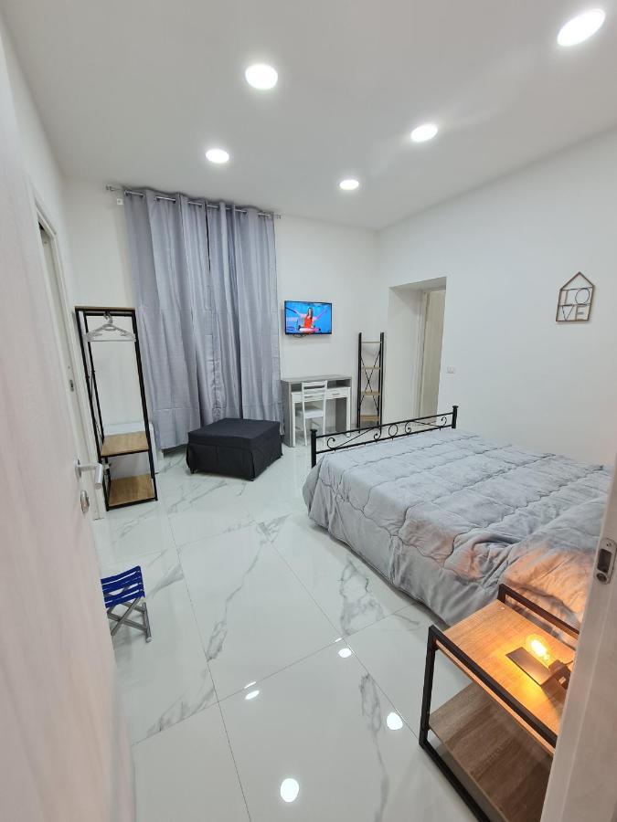 Lumacors House Panzió Nápoly Kültér fotó