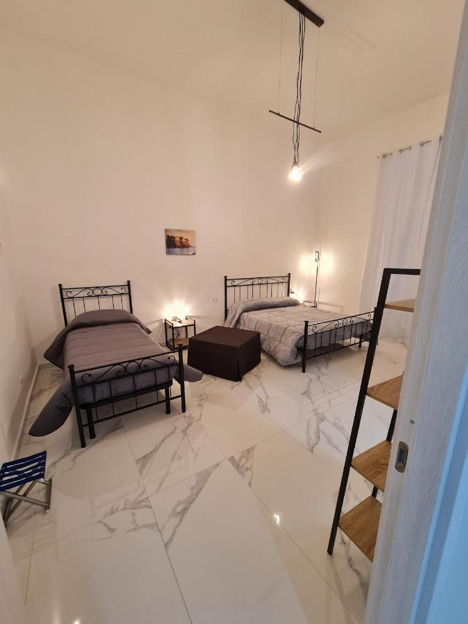 Lumacors House Panzió Nápoly Kültér fotó