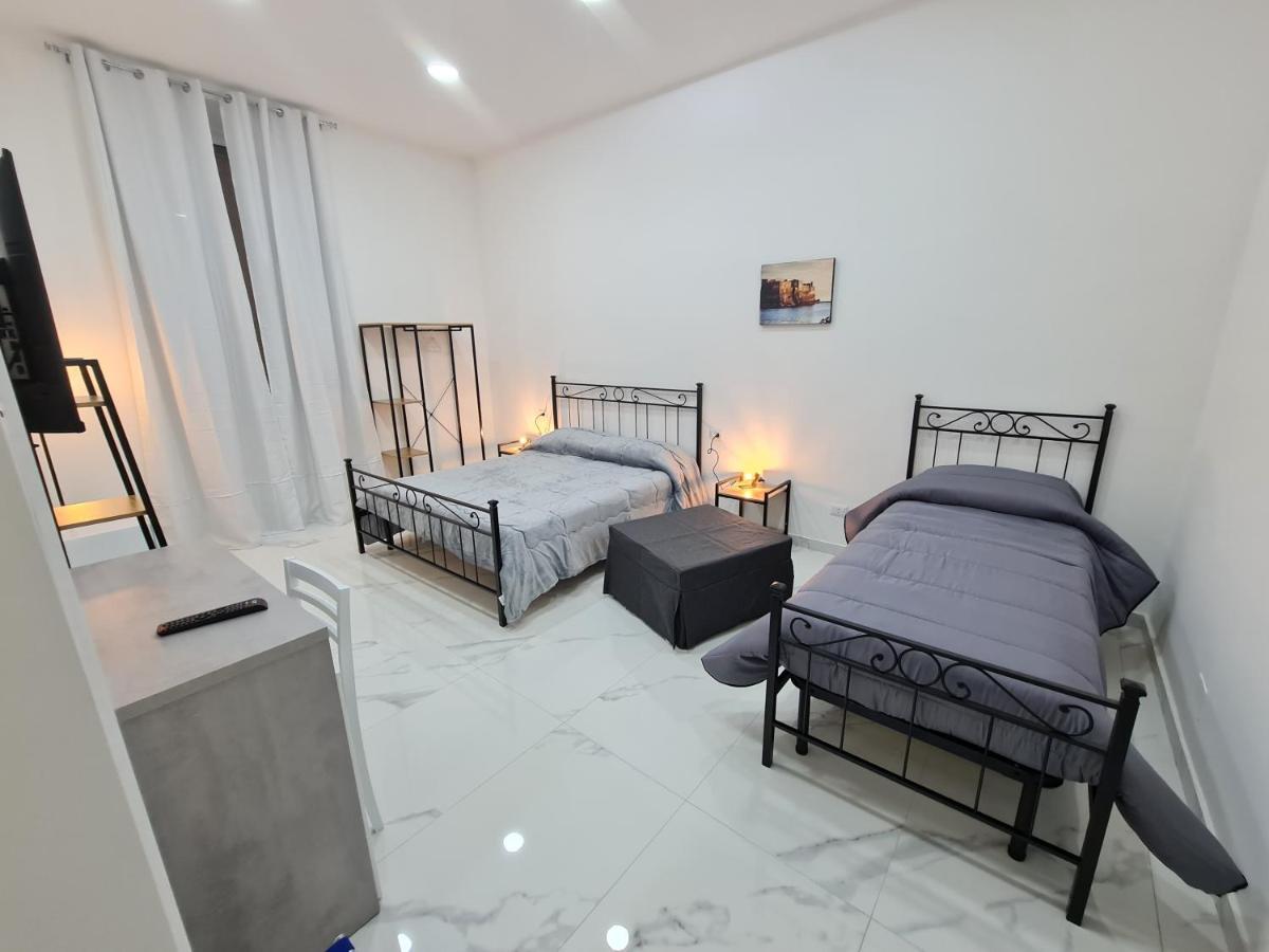 Lumacors House Panzió Nápoly Kültér fotó