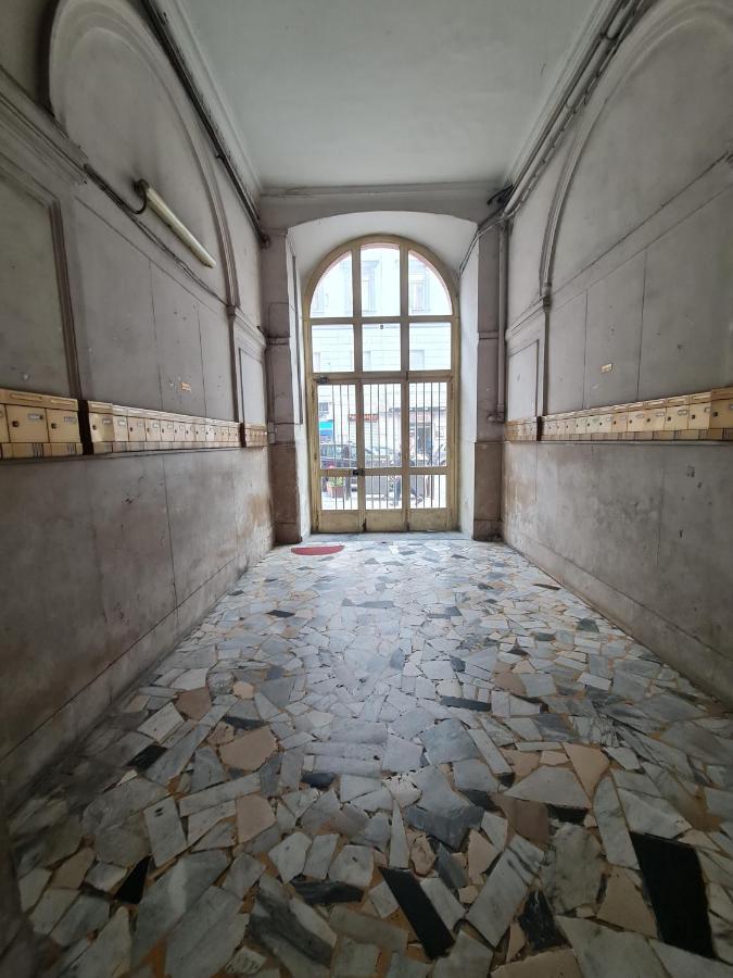 Lumacors House Panzió Nápoly Kültér fotó