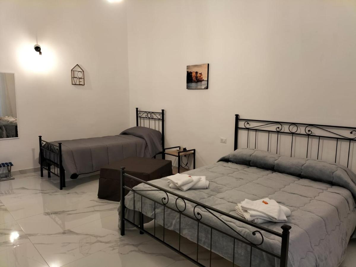 Lumacors House Panzió Nápoly Kültér fotó