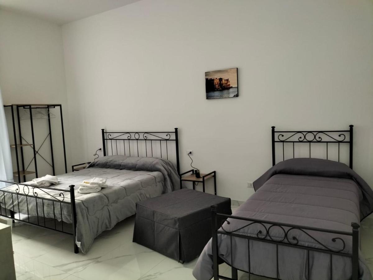 Lumacors House Panzió Nápoly Kültér fotó