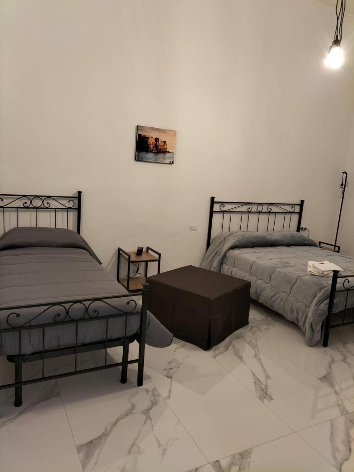 Lumacors House Panzió Nápoly Kültér fotó
